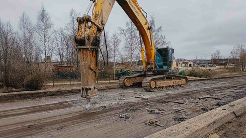 Реконструкция шоссе с гидромолотом Delta FX-35S в Шаховской