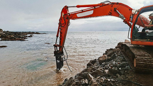 Подводные работы на Курилах с гидромолотом Delta FX-20S